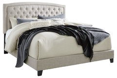 Ashley - QUEEN UPHOLSTEREDBED-JERARY